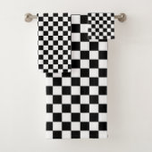 Black and white checkerboard pattern  bad handdoek (Insitu)