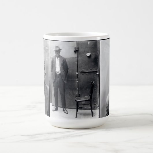 Black and White  Criminele Mok Foto (Center)