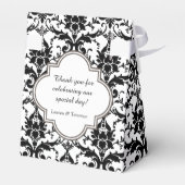 Black and White Damask Personalized Wedding Bedankdoosjes (Achterkant)