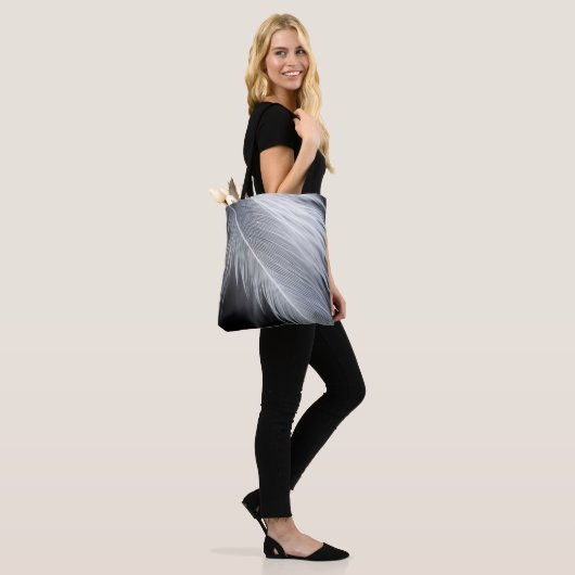 Black and White Feather Design Tote Bag (Op model)