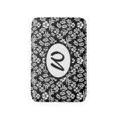 Black and White Floral Damask Monogrammed Bath Mat (Voorkant Verticaal)