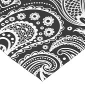 Black and White Floral Paisley Pattern Korte Tafelloper (Hoek)