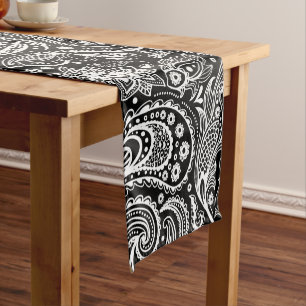Black and White Floral Paisley Pattern Korte Tafelloper