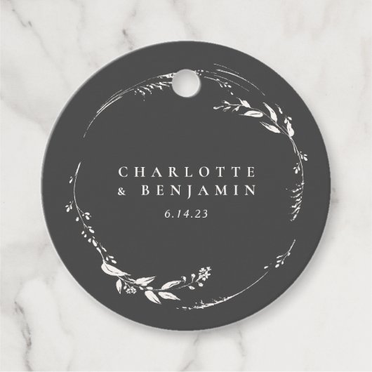 Black and White Floral Wreath Monogram Wedding Bedankjes Labels (Voorkant)