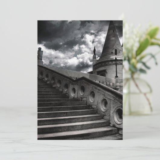 Black and White Gothic Castle Halloween Party Kaart (Staand voorkant)