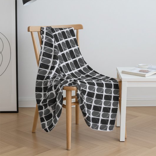 Black and White Half Heart Modern Fine Art Fleece Deken