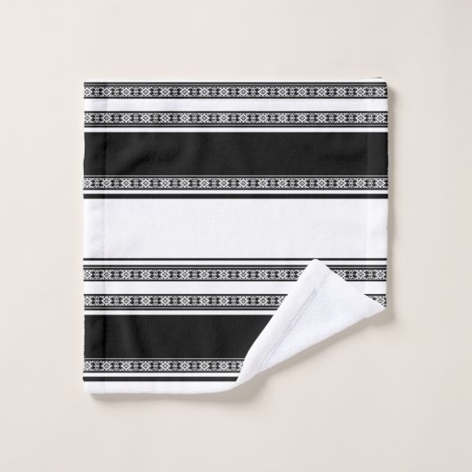 Black and white lace braid and horizontal stripes  bad handdoek (Wasdoekje)