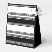 Black and white lace braid and horizontal stripes bedankdoosjes (Achterkant)