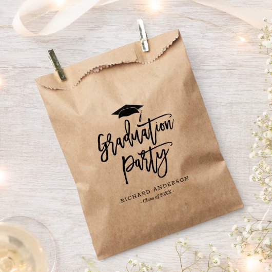 Black and White Modern Script Graduation Party Bedankzakje (Geknipt)