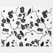 Black and White Pattern Birds on Cherry Blossoms Fleece Deken (Voorkant (Horizontaal))