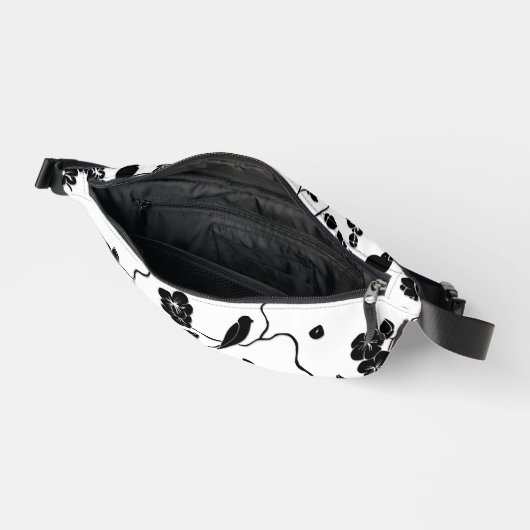 Black and White Pattern Birds on Cherry Blossoms Heuptasje (Open)