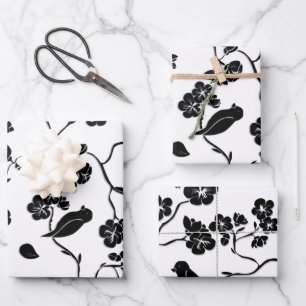 Black and White Pattern Birds on Cherry Blossoms Inpakpapier Vel