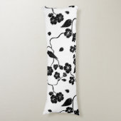 Black and White Pattern Birds on Cherry Blossoms Lichaamskussen (Voorkant Verticaal)
