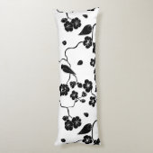 Black and White Pattern Birds on Cherry Blossoms Lichaamskussen (Achterkant (Verticaal))