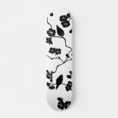 Black and White Pattern Birds on Cherry Blossoms Persoonlijk Skateboard (Voorkant)