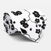 Black and White Pattern Birds on Cherry Blossoms Stropdas (Opgerold)