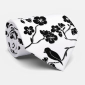 Black and White Pattern Birds on Cherry Blossoms Stropdas (Opgerold)