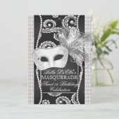 Black and White Pearl Masquerade Uitnodiging (Staand voorkant)