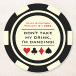Black and White Poker Chip I'm Dancing Drink Ronde Kartonnen Onderzetter<br><div class="desc">Laat niet al die heerlijke alcohol verspillen door de onafgewerkte drink bril van je gast te laten opruimen terwijl ze een storm dansen. Geef elke gast een aangepast zwart-wit pokerpapier onderzetter om over hun glas te plaatsen wanneer ze op de dansvloer zitten!</div>