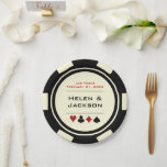 Black and White Poker Chip Las Vegas Thétaire Papieren Bordje<br><div class="desc">Daag je gasten af door hun eten te serveren op deze zwarte en witte pokerchip Las Vegas,  de papieren borden. Deze zijn perfect voor een casino-nachtrepetitie diner of voor het serveren van dessert bij de receptie.</div>