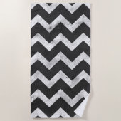 Black and white Rustic Chevron pattern Strandlaken (Voorkant)