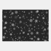 Black and White Snowflake Pattern Holiday Inpakpapier Vel (Voorkant)