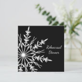 Black and White Snowflake Wedding Rehearsal Dinner Kaart (Staand voorkant)