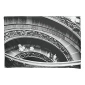 Black and White Spiral Staircase Kussensloop (Voorkant)