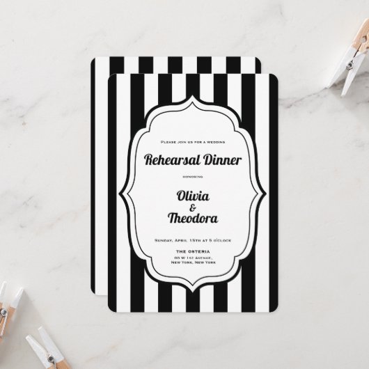 Black and White Stripe Rehearsal Dinner Invitation Kaart (Voorkant / Achterkant in situ)