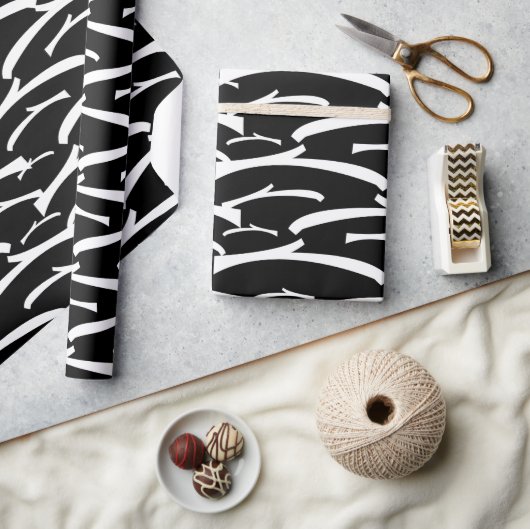 Black and White Stripes Trendy Chic Cadeaupapier (Crafts)