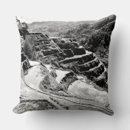 Black and White Symphony of the Banaue Rice Terrac Kussen