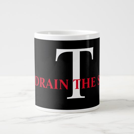 Black and White T is voor Trump Grote Koffiekop (Voorkant)