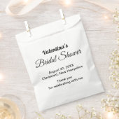 Black and White Typography Bridal Shower Paper Bag Bedankzakje (Geknipt)