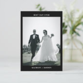 Black and White Typography Photo Wedding Bedankkaart (Staand voorkant)