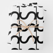 Black and White Wavy Stripe Pattern Inpakpapier Vel (In situ)