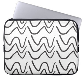 Black and White Wavy Stripe Pattern Laptop Sleeve