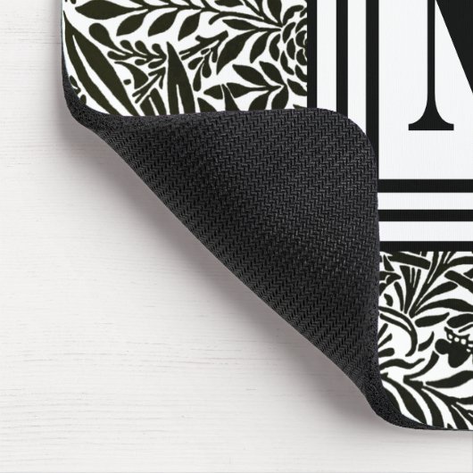 Black and White William Morris Monogram Initiaal Muismat (Hoek)