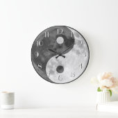 Black and White Yin Yang Moon Elegant Numbers Grote Klok (Huis)