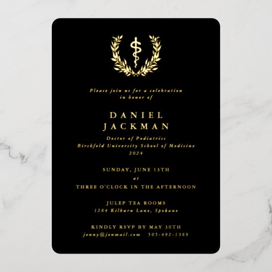 Black Asclepius Medical School Afstuderen Folie Uitnodiging (Voorkant)