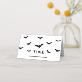 Black Bats & White Cute Halloween Party Chic Plaatskaartje (Achterkant)