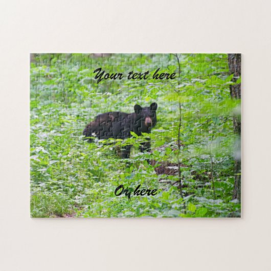 Black Bear in forest Legpuzzel (Horizontaal)