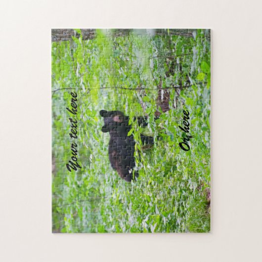 Black Bear in forest Legpuzzel (Verticaal)