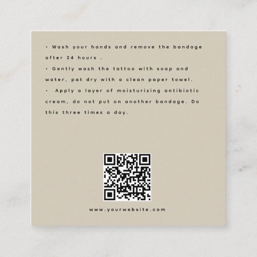Black & Beige Logo Tattoo Nazorg Instructies Vierkante Visitekaartje (Achterkant)