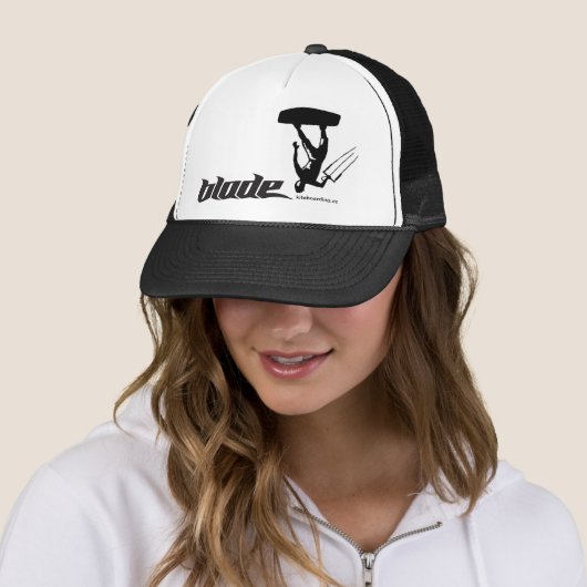 BLACK-bladeserver Trucker Pet (In situ)