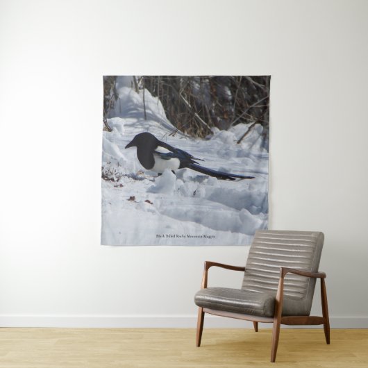 Black Bled Rocky Mountain Magpie square tapestry Wandkleed (In situ)
