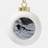 Black Bled Rocky Mountain Magpie-versiering Keramische Bal Ornament (Voorkant)