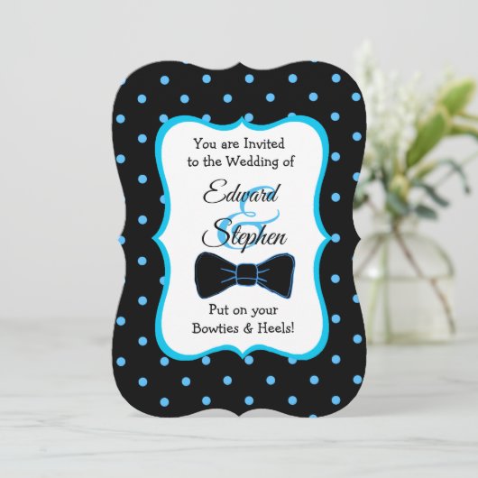 Black Blue Bowtie & Heels LGBT Wedding Invites Kaart (Staand voorkant)