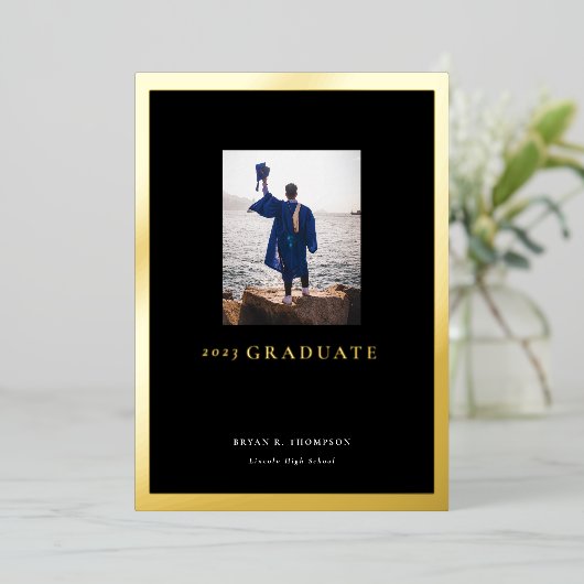 Black Bold Gold Lijst Afstuderen Aankondiging Kaar (Staand Voorkant)
