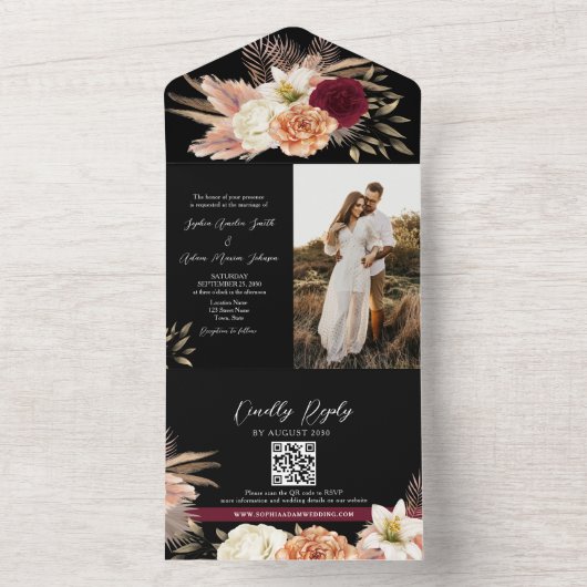 Black Bourgondië QR Code Wedding All In One Uitnodiging (Binnen)