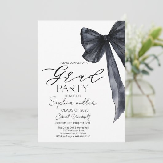 Black Bow Afstuderen, minimalistisch zwart-wit Kaart (Staand voorkant)